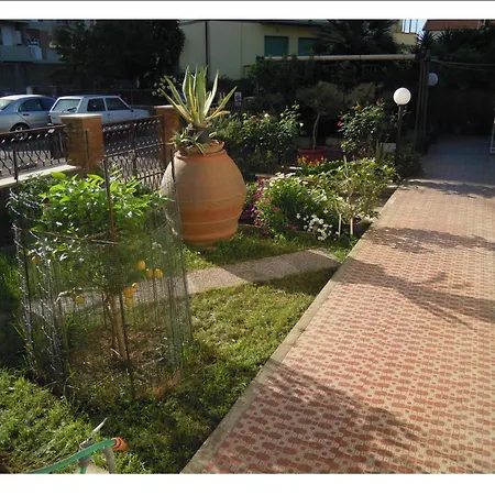Giotto House, Weekly Only From Saturday To Saturday Apartment Cecina (Livorno)